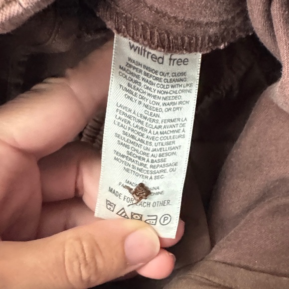 Aritzia Wilfred Picture Pants Cargo brown - Picture 5 of 8